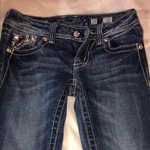 Size 25 excellent condition Miss Me boot cut jeans